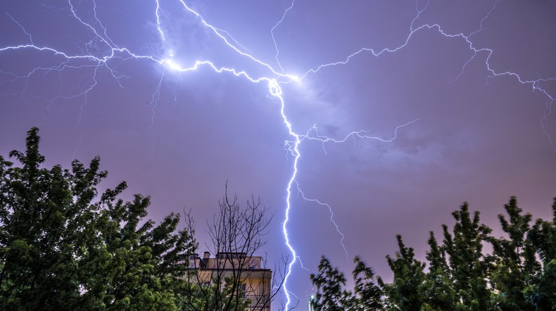 Burze nad Polską. IMGW wydaje ostrzeżenia