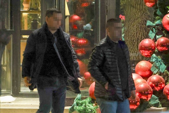 (FOTO, VIDEO) EVO ŠTA JE PRVO ALIBEG URADIO NAKON RAZGOVORA S POLICIJOM Prišao kolima, pa ČUČNUO: Ovo su najnoviji detalji pucnjave na Novom Beogradu