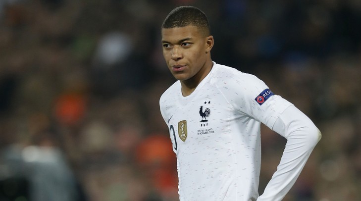 Mbappe Majdnem Ketszer Annyit Er Mint A Magyar Valogatott Kerete Blikk