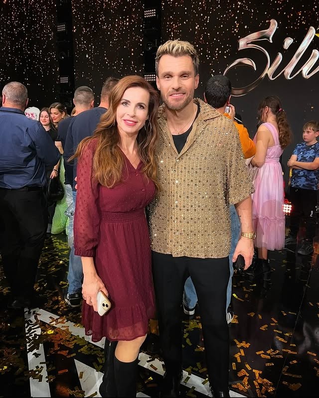 Slovenská herečka Gabriela Škrabáková Kreutz s českým moderátorom Leošom Marešom. 