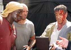 Rambo i Indiana Jones razem na planie "Niezniszczalnych 3" - ZDJĘCIA!