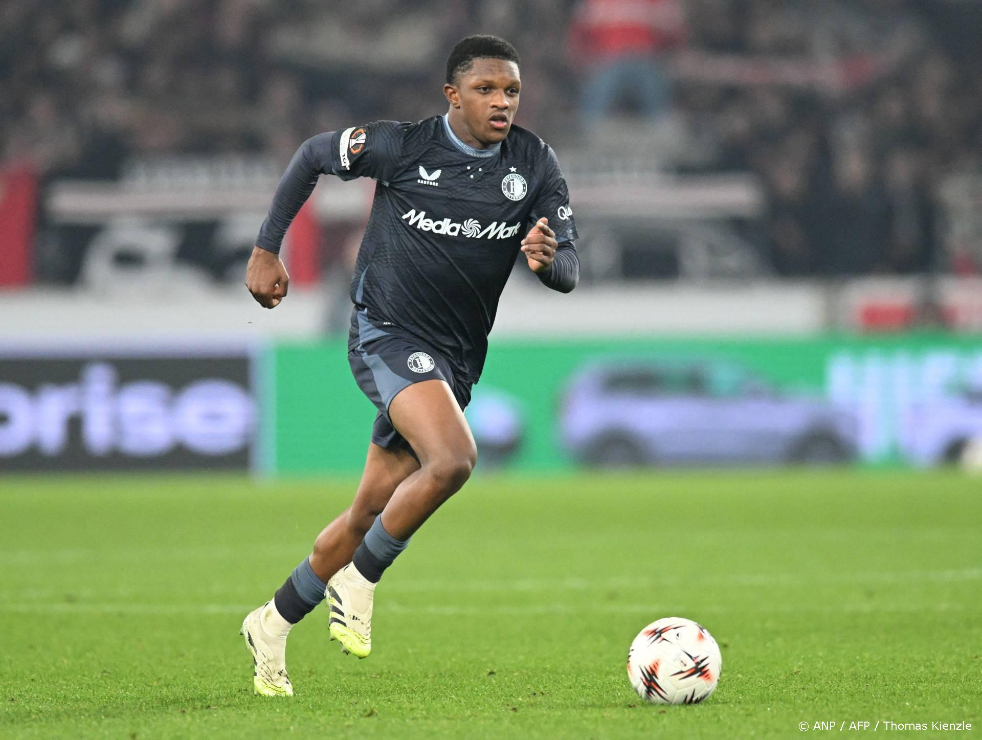 Van Persie wisselt niet: Read opnieuw maanden uit met hamstring