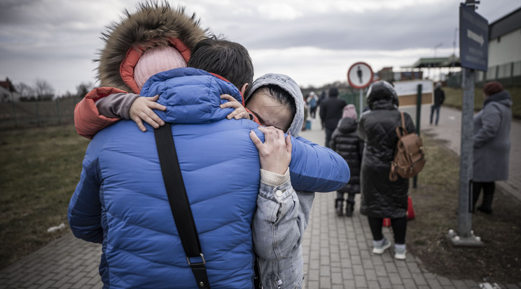 Százezrek menekülnek Ukrajnából /Fotó: Northfoto