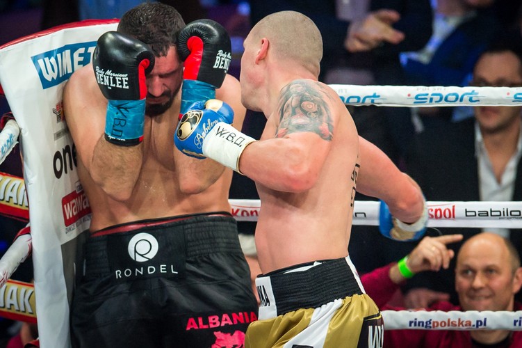 Głowacki pokonał Seferi'ego i zdobył pas WBO