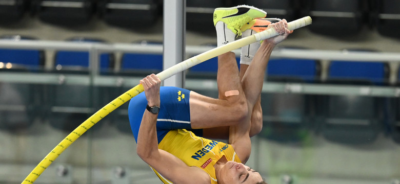 Armand Duplantis zaczął sezon wynikiem 5,90 m. Pokonać 6,00 m nie dał rady