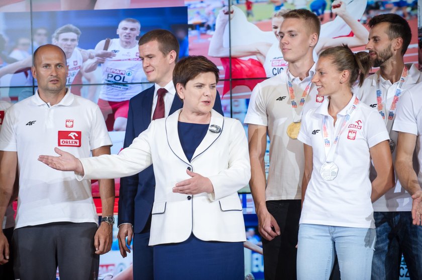 Wielki powrót lekkoatletów. Witała ich premier Szydło