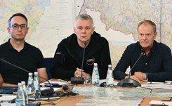 Powódź paraliżuje infrastrukturę. Wstrzymane pociągi, zamknięte przejścia graniczne