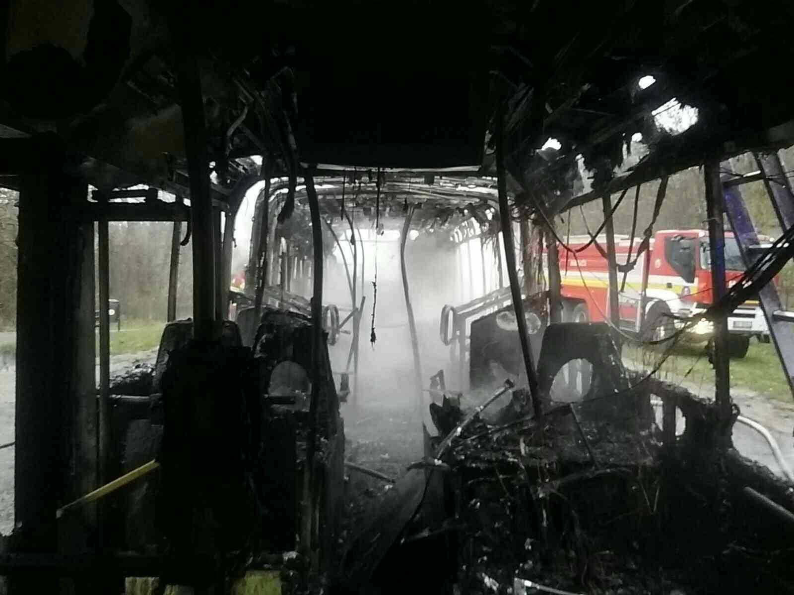 V Bratislave horel autobus.