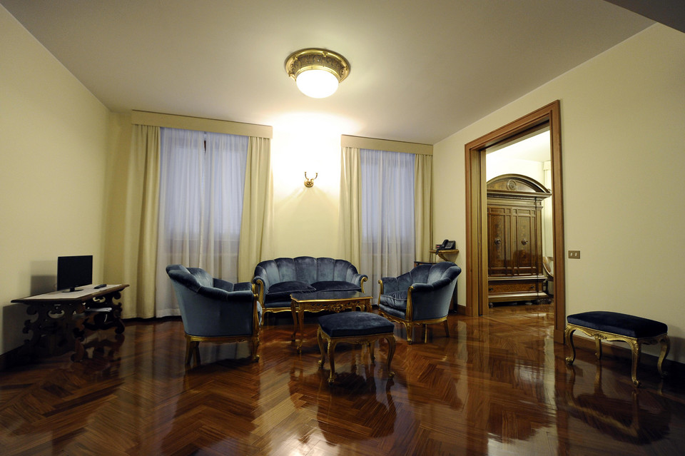 Salon w apartamencie papieża Franciszka w Domu Świętej Marty