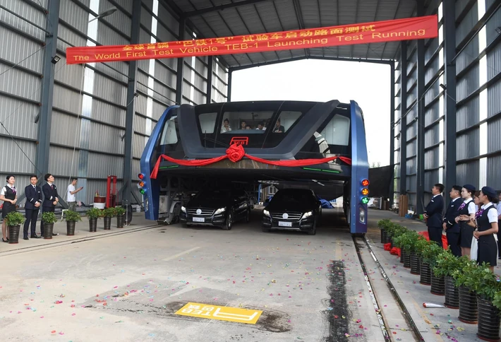 China's Elevated Bus Hits The Road