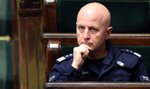 Sprawdziliśmy, ile zarobił na swoim stanowisku szef policji. Ta kwota robi wrażenie