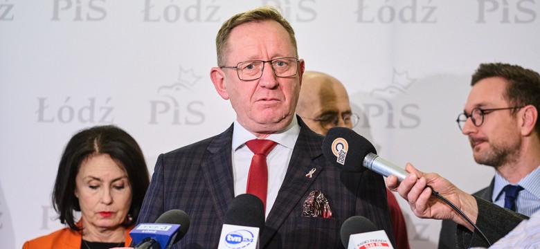 Afera z działką pod CPK. Telus pokazał fakturę na owocowe tubki od Dawtony