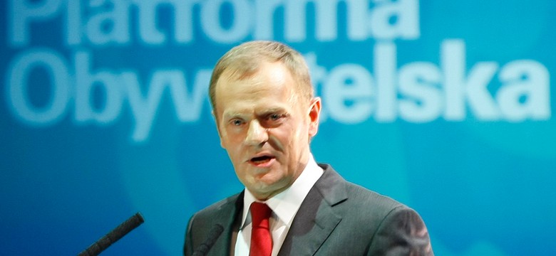 Tusk ma już dość. Ostrzega Wałęsę