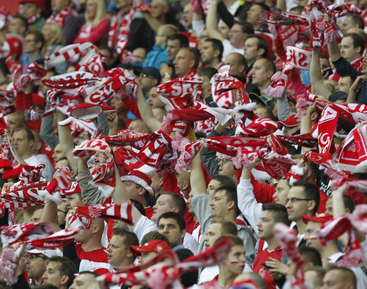 Euro 2016 przy pustych trybunach? UEFA nie wyklucza takiego rozwiązania