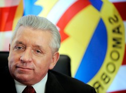 PO ściga się z Lepperem