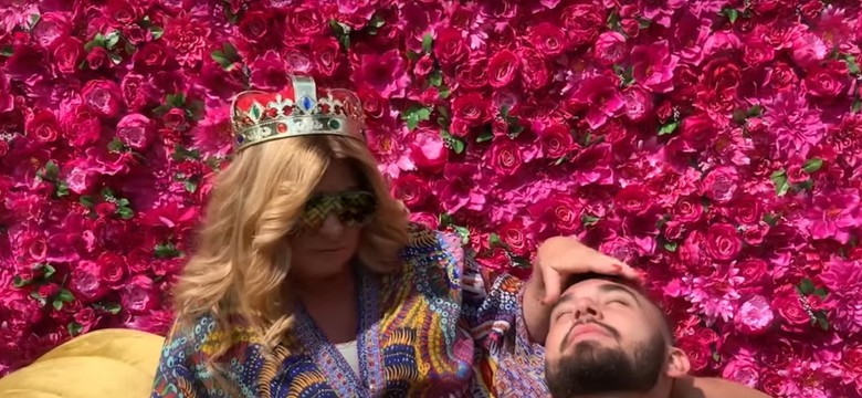 Beata Kozidrak w Hot16 nawija o Gowinie na koniu i ostrym cieniu mgły