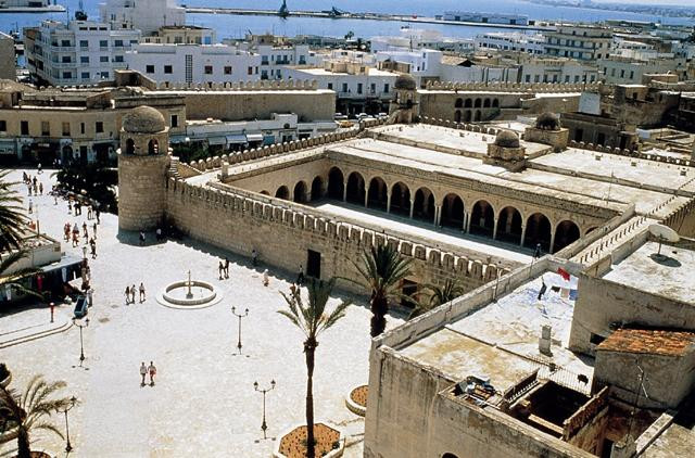Galeria Tunezja - plaże, miasta i pustynia, obrazek 38