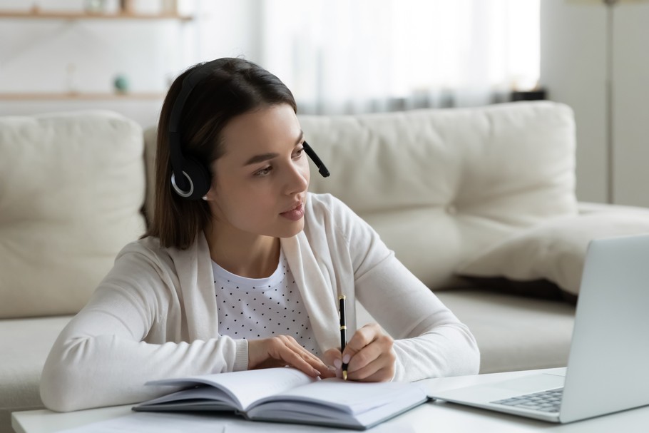 Pierwszym etapem działalności Polish-Ukrainian Forbes Women Academy będzie cykl webinarów, podczas których uczestniczki otrzymają wiedzę o polskim rynku pracy oraz jego kulturze