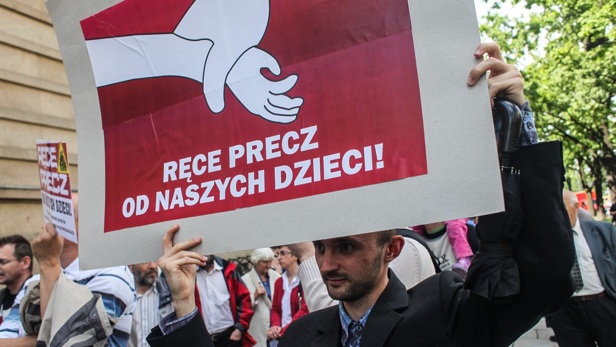 WARSAWA PROTEST PRZECIWKO EDUKACJI SEKSUALNEJ