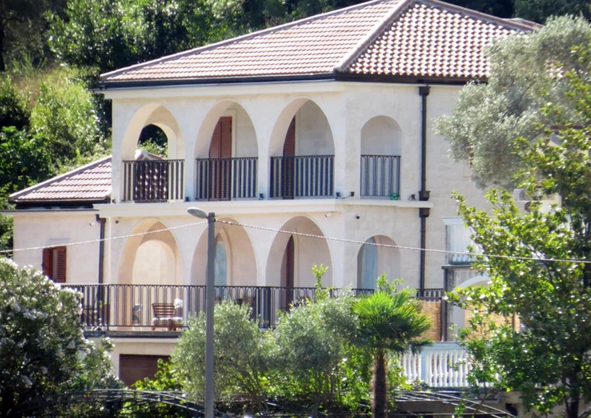 Vila Nikole Mirotića u Crnoj Gori