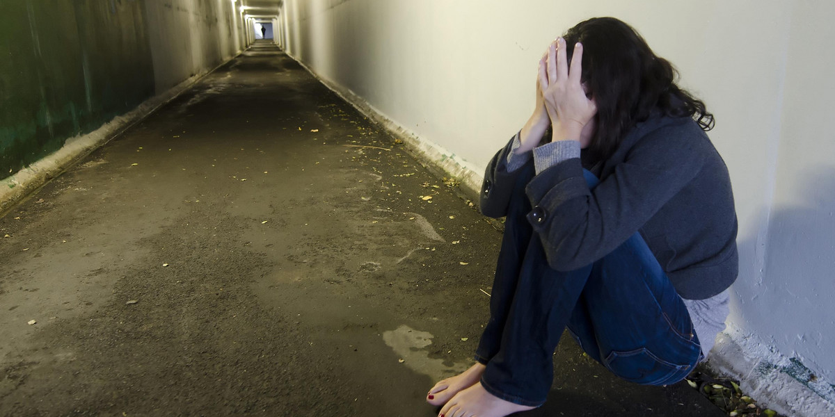 15-latka została zgwałcona i błagała o pomoc. Znów spotkało ją coś strasznego