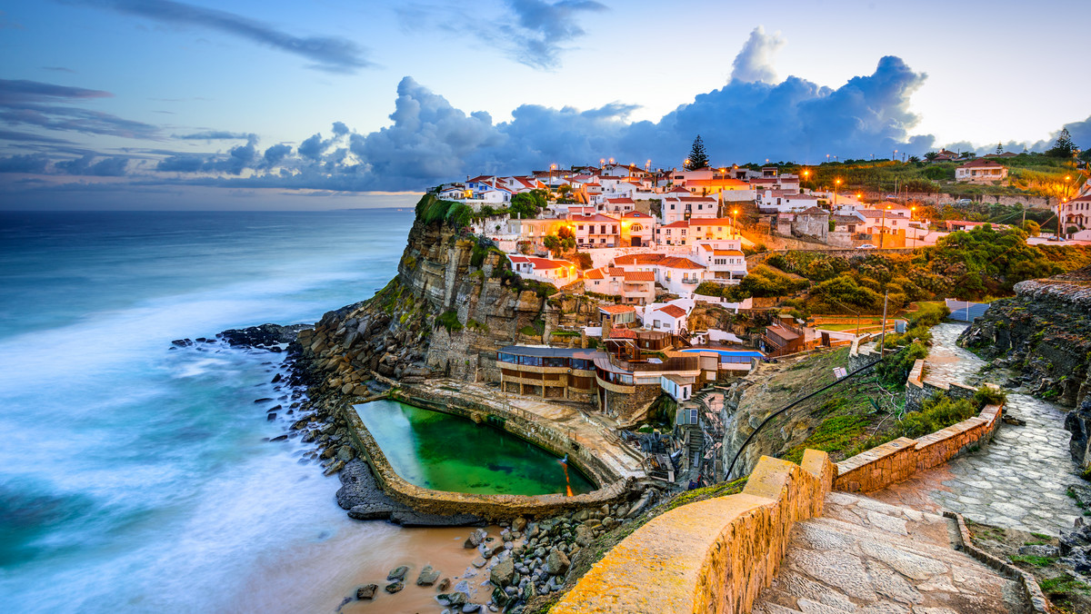 Polacy, masowo spędzający w tym roku urlopy w Portugalii, są drugą po Francuzach najszybciej rosnącą grupą turystów w tym kraju. W stosunku do ub.r. było ich o prawie 19 proc. więcej.