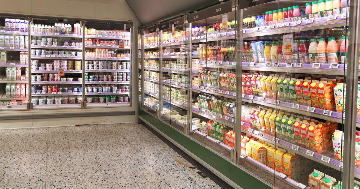 Czy 10 listopada sklepy są otwarte? Zakupy zrobisz bez problemu, ale nie wszystko załatwisz