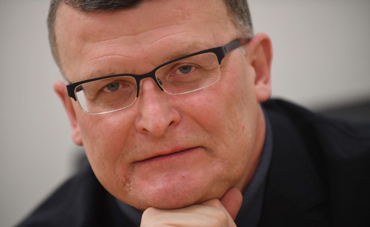 Dr Paweł Grzesiowski