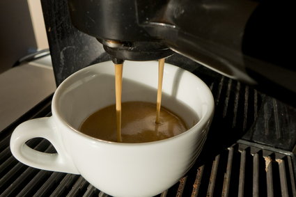 Ekspres ciśnieniowy - ulubiona kawa w zasięgu ręki. Recenzujemy wiodące urządzenia