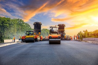 Deweloperzy chcą nowego prawa. Umowy drogowe mają blokować inwestycje
