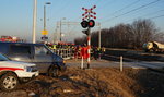 Śmierć na torach. Pociąg wjechał w auto 