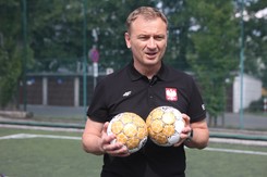 Minister sportu zabrał głos w sprawie premii dla piłkarzy. Nitras uderzył też w Morawieckiego