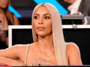 Megőrült az Instagram Kim Kardashian rejtélyes posztjától, amiben elárulta az újszülött nevét