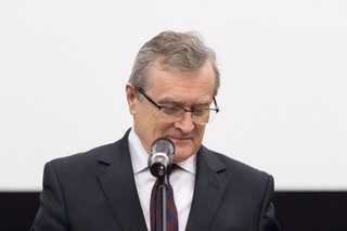 PiS liczy na wcześniejsze wybory do Sejmu i przyspiesza z konwencją programową