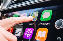 Apple CarPlay ma podbić rynek motoryzacyjny. "Lepiej być najlepszym niż pierwszym"