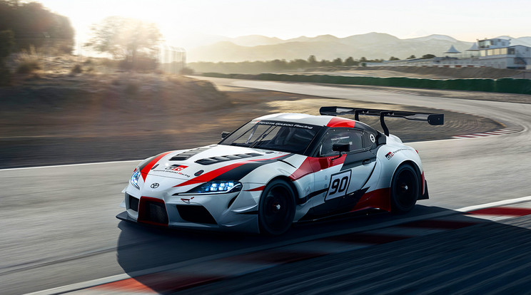 A gyáriak is előrukkoltak nemrég a GR Supra Racing Concept tanulmányukkal 