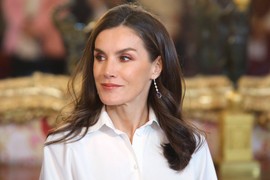 Ima 52 godine, retko se šminka, a njen trik svaka žena može da priušti: Ovo je TAJNA MLADOLIKOG IZGLEDA najlepše evropske kraljice