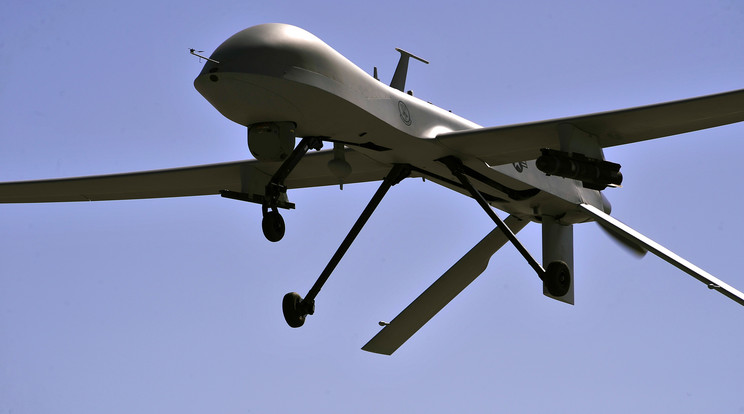 Harci drón a levegőben - Több ezer kilométerről is irányíthatják/Fotó:AFP