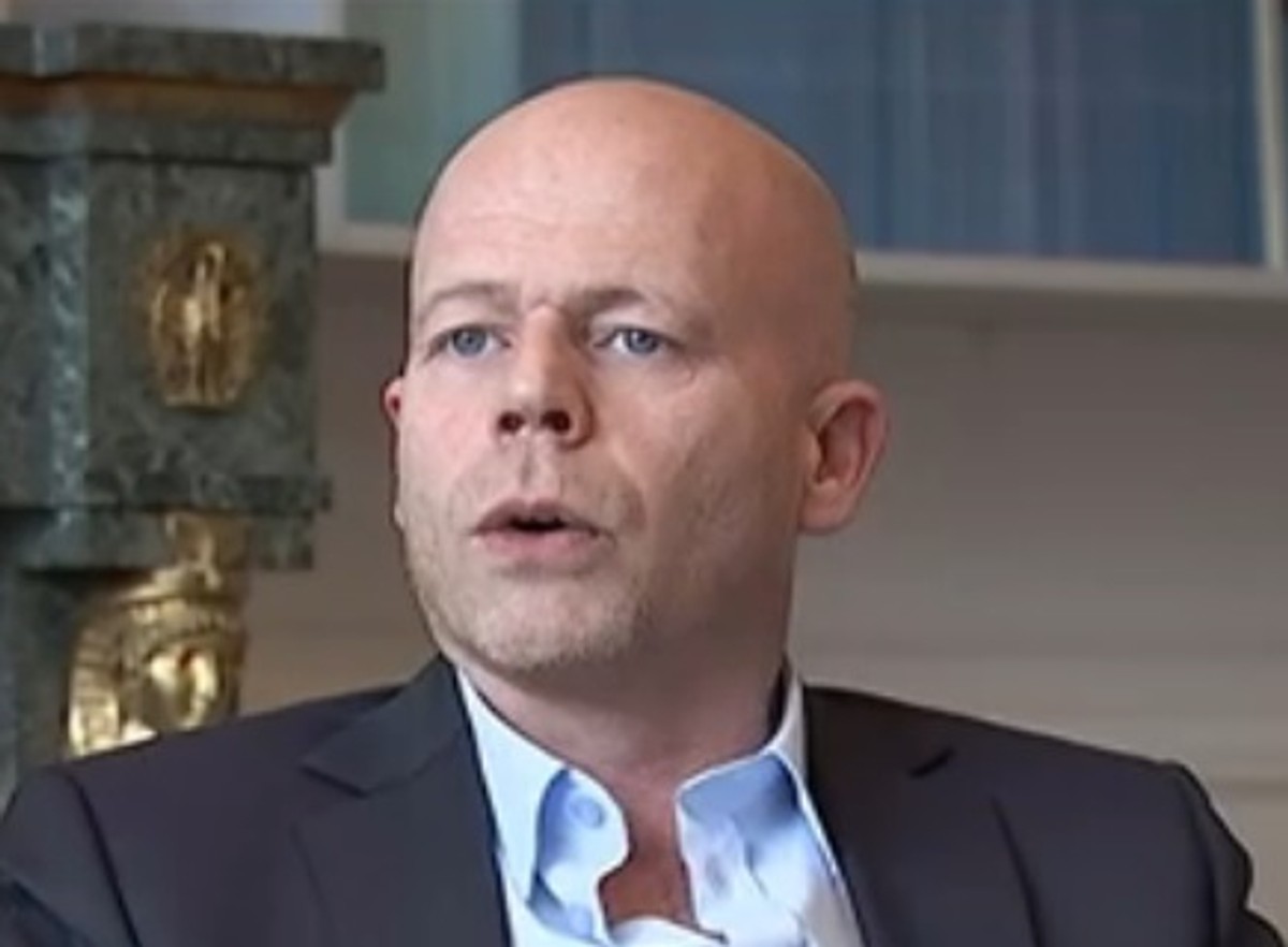 Sven Mary