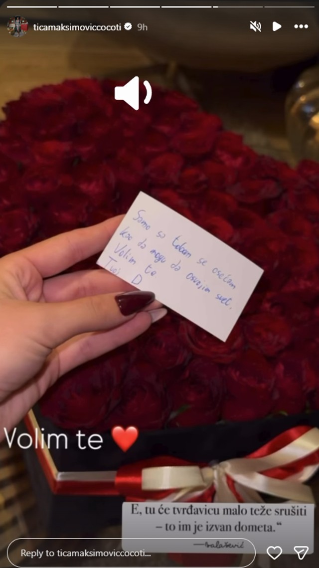 Tijana  Ajfon pokazala poklon od muža