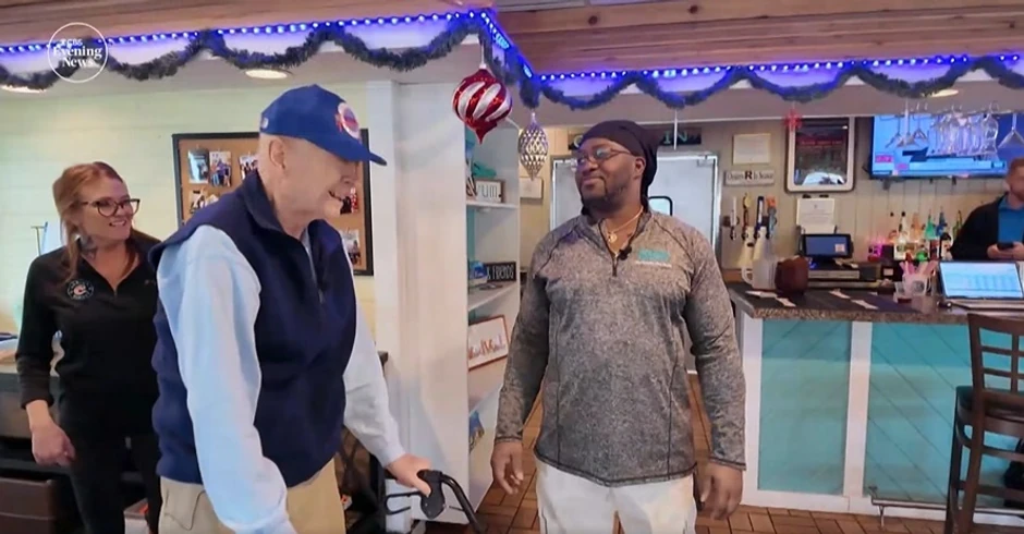 Čarli Hiks i Donel Stavort u restoranu Šrimp basket u Pensakoli