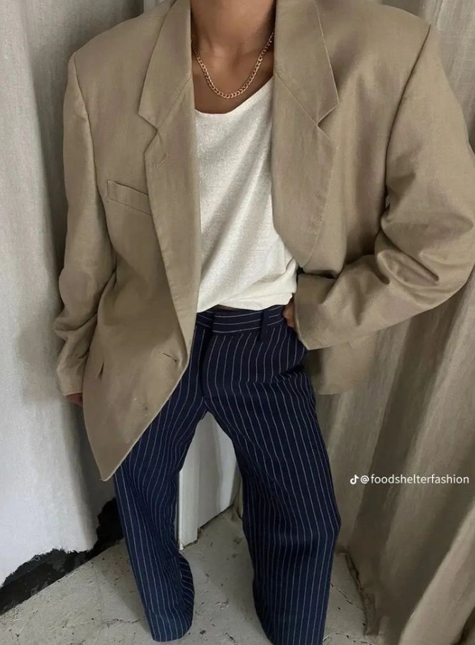 Prugaste pantalone 