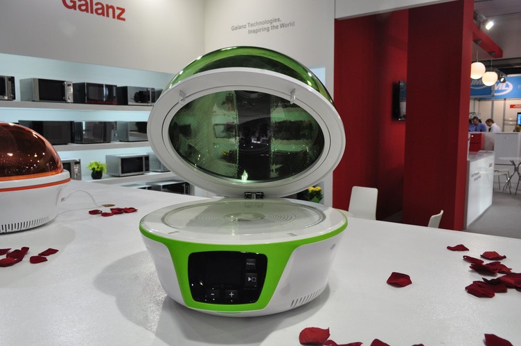 Nietypowa kuchenka mikrofalowa Galanz