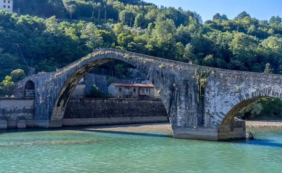 Most ufundowany przez Matyldę z Toskanii