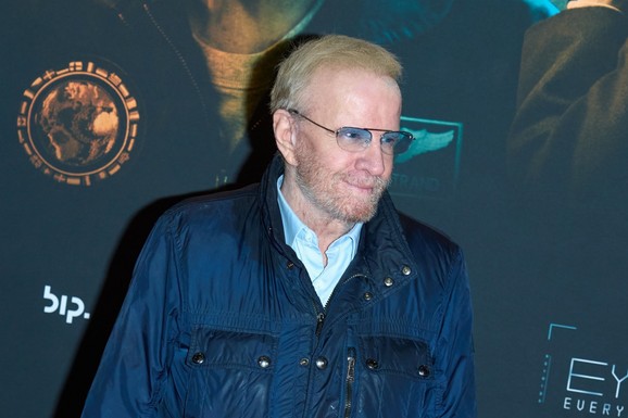 DRAMA NA KONVENCIJI Slavni glumac Kristofer Lamber SRUŠIO SE PRED FANOVIMA: Obožavaoci u šoku, hitno prebačen u bolnicu