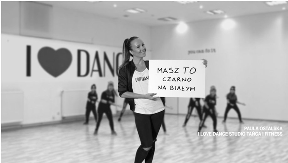 Swoją przygodę z tańcem Paula Ostalska rozpoczęła w wieku 9 lat. W 2011 roku otworzyła I Love Dance Studio 
w Milanówku, gdzie można nie tylko poruszać się w rytm muzyki, lecz także posłuchać ciekawych wykładów. Inicjatywa spotkała się z dużym zainteresowaniem, dlatego już po 2 latach działalności trzeba było powiększyć powierzchnię obiektu. Obecnie szkoła ma dwie siedziby, spośród których jedna przeznaczona jest tylko dla kobiet.