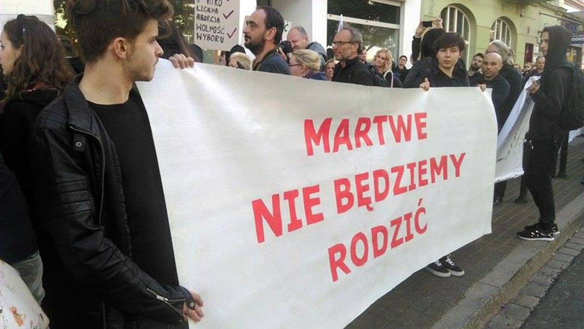 W poniedziałek w kilku miastach regionu odbędą się protesty kobiet. To część ogólnopolskiej demonstracji przeciw zaostrzeniu ustawy antyaborcyjnej.