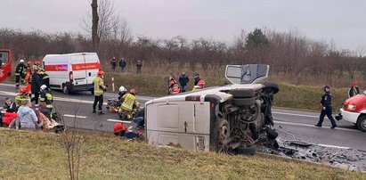 Tragiczny wypadek pod Szydłowcem. W zderzeniu busów zginęły dwie osoby