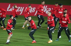 Ostatni trening przed wylotem do Włoch bez Szczęsnego i Klicha