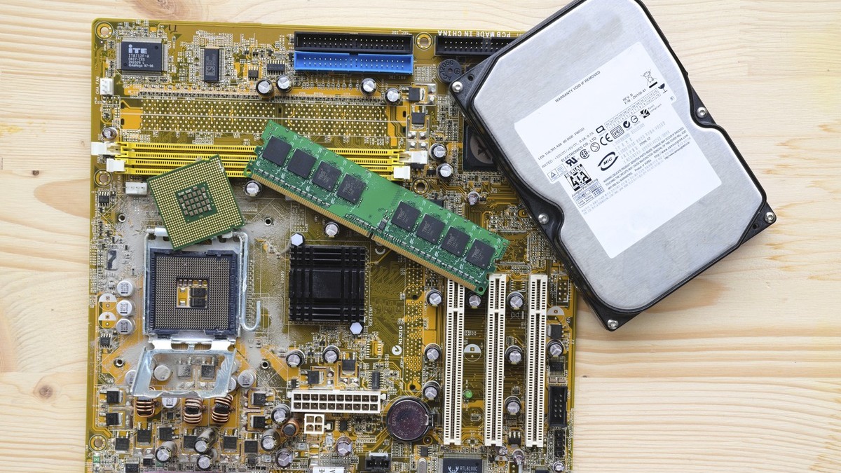 Prodaja procesora nastavlja da opada. Podaci iz prodavnica ne ostavljaju sumnju - to znači samo jedno